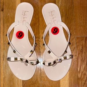 brand new nicole miller pink flip flops